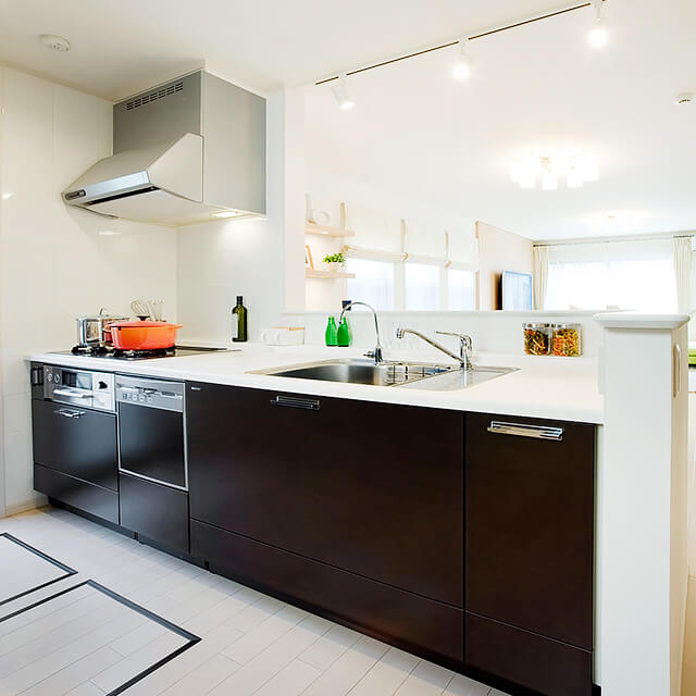 3LDK + WIC + 家事室 + パントリー